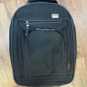 Travelpro Walkabout Lightweight Laptop Backpack, Black, 17x12x6", 3.5 lbs